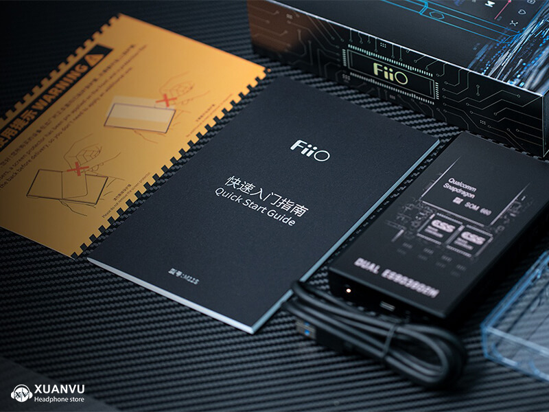 Máy nghe nhạc FiiO M11s phụ kiện