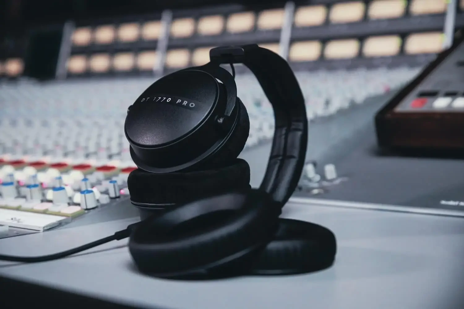 Tai nghe Beyerdynamic DT 1770 Pro MKII đặc điểm 2