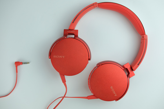 Hai chiếc tai nghe “quốc dân” của Sony 
