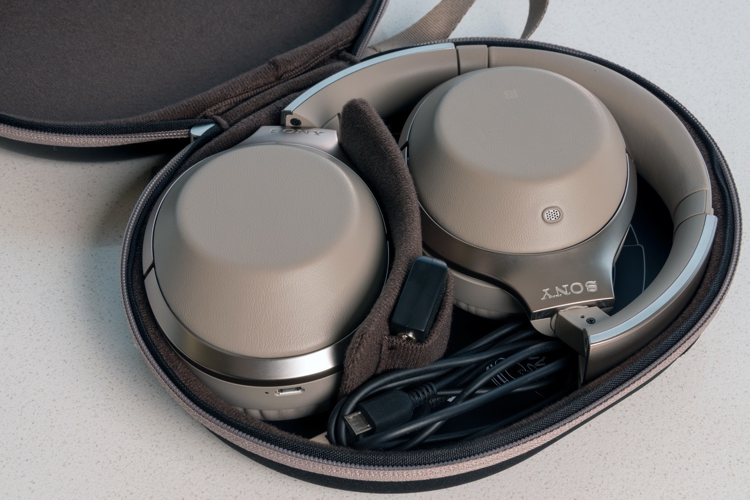 Review Sony MDR-1000X