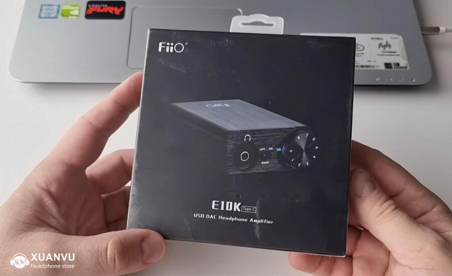 Phần hộp bìa của FiiO E10K Type-C