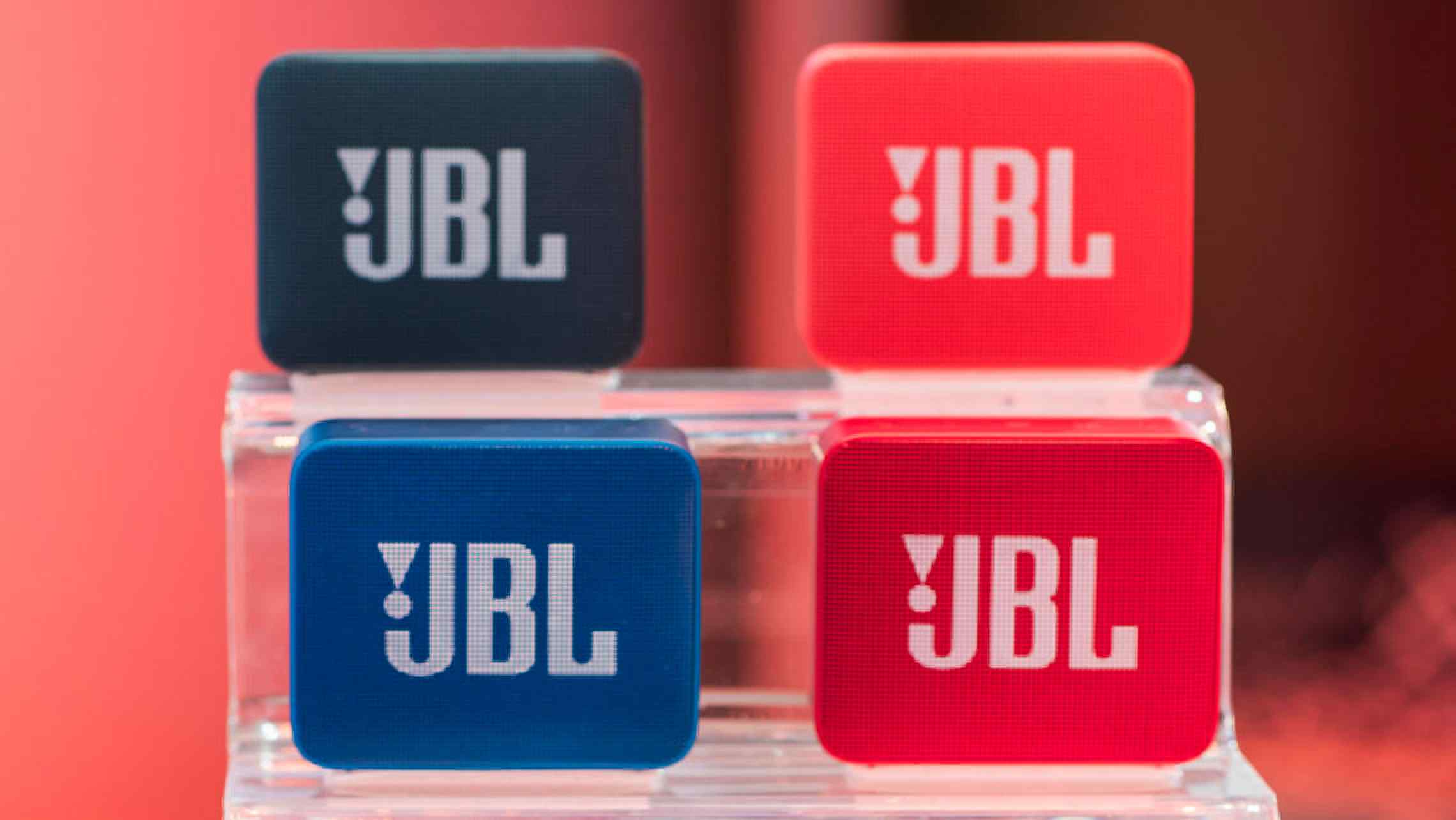 Đánh giá mọi mặt về loa JBL Go 2 - Nhỏ nhắn, đi đâu cũng được