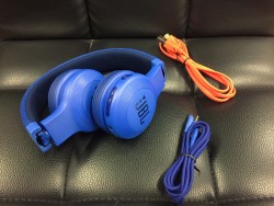 Tai nghe JBL E45BT