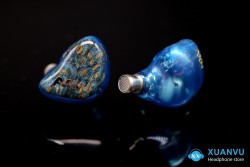 AAW AXH Universal IEM