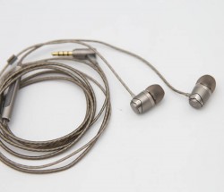 Tai nghe SoundMAGIC E11C