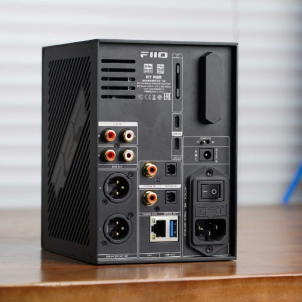 Fiio R7 R2R Desktop Media Player