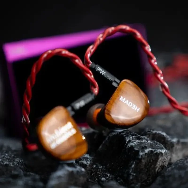 PWAudio Titans Series Ignis ( 2 Pin - 3.5mm)